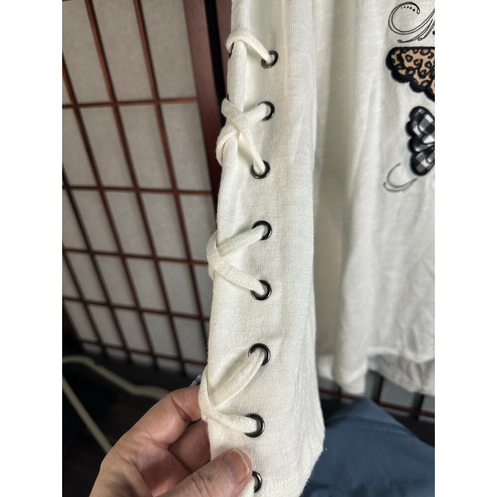 Cato Women's Long Sleeve t-shirt with lace up sleeves White size 18-20 - Picture 5 of 8